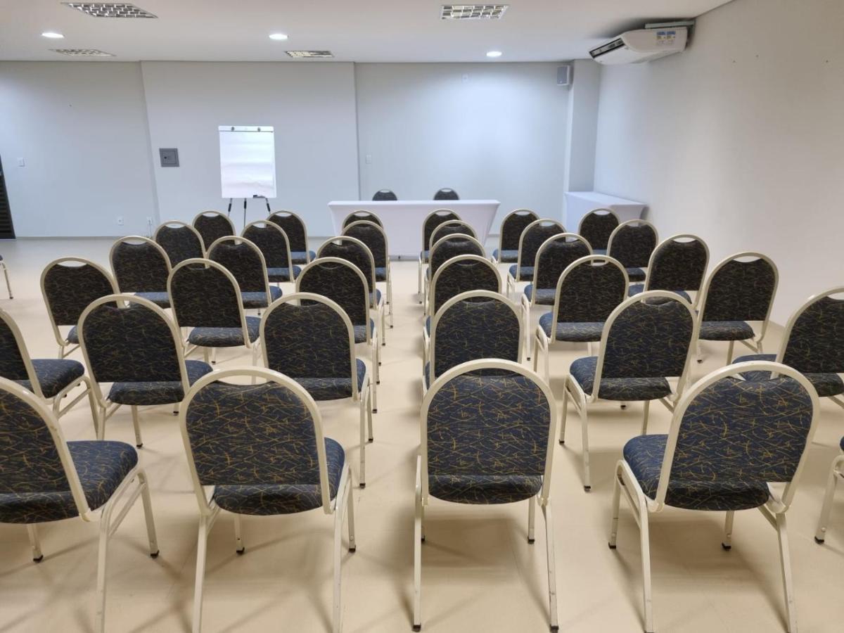 Hotel Plaza Garden Cascavel  Bagian luar foto