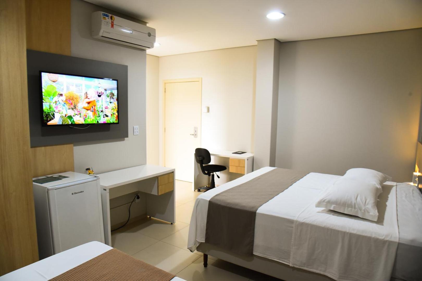 Hotel Plaza Garden Cascavel  Bagian luar foto