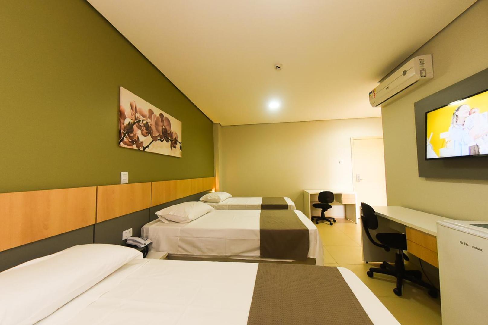 Hotel Plaza Garden Cascavel  Bagian luar foto