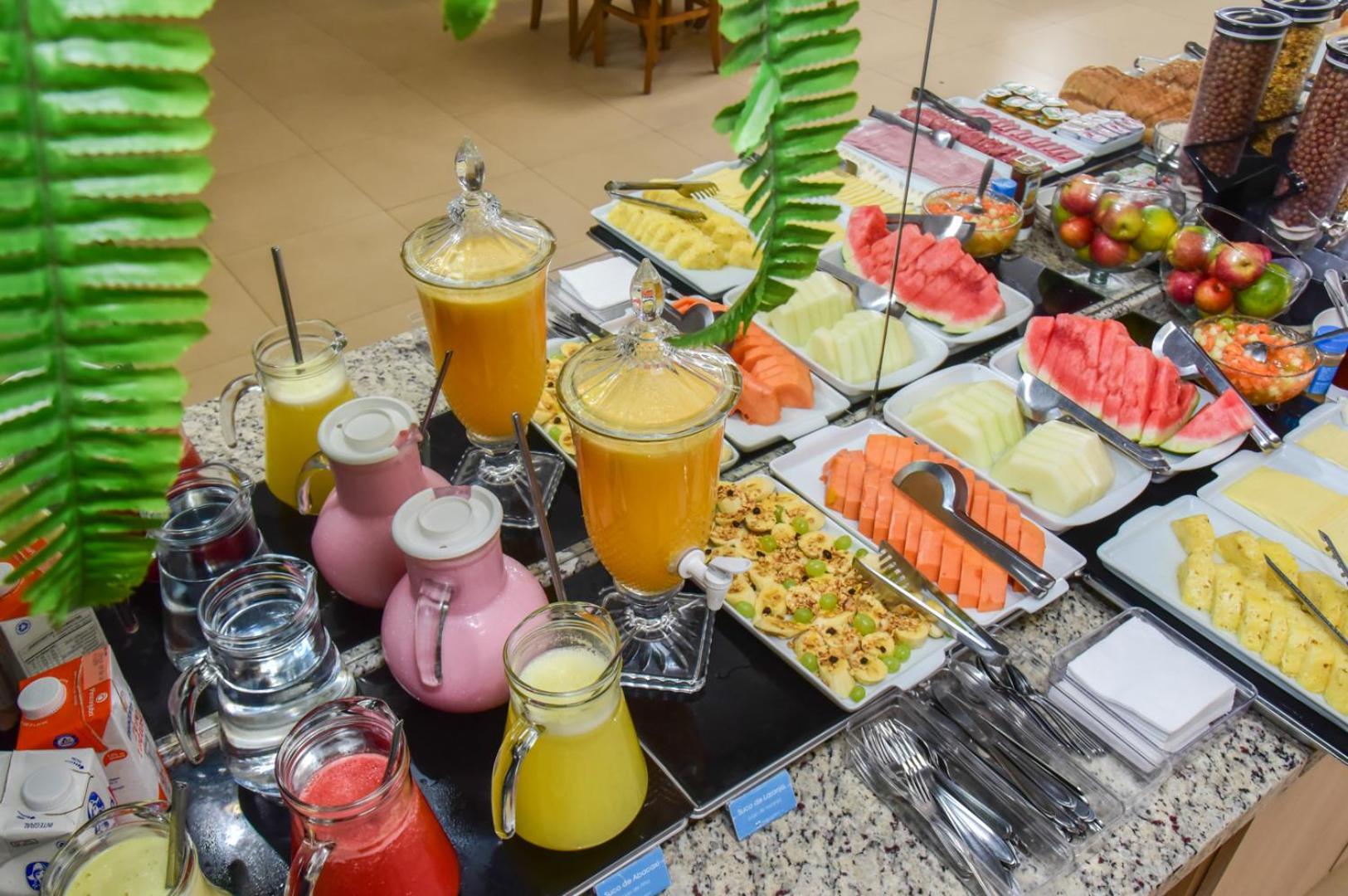Hotel Plaza Garden Cascavel  Bagian luar foto